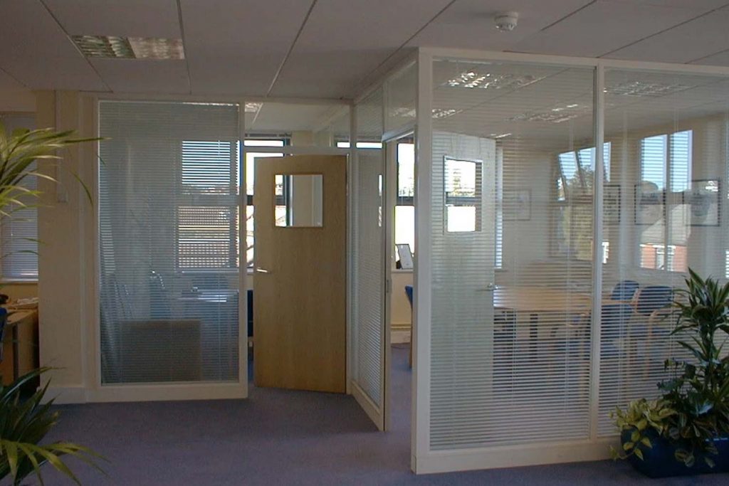 Komfort 600 Series Partitioning