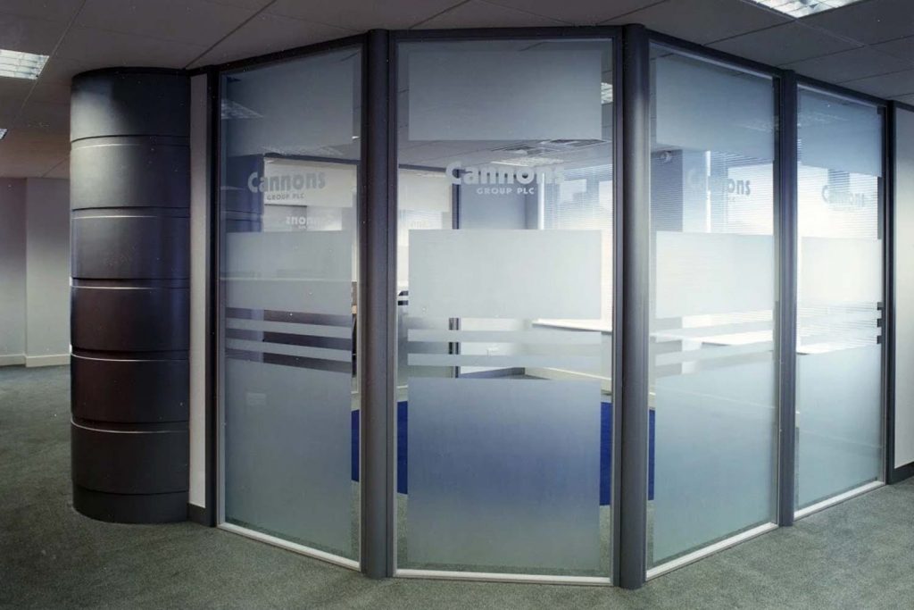 Komfort 600 Series Partitioning